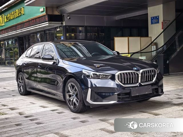 BMW i5 2024 Черный из Китая, фото 3