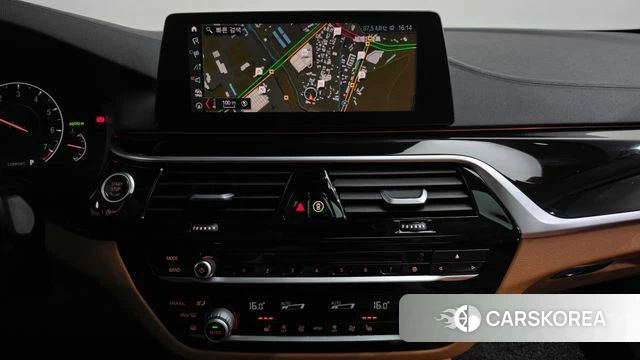 BMW 5 Series (G30) 2019 Черный из Кореи, фото 3