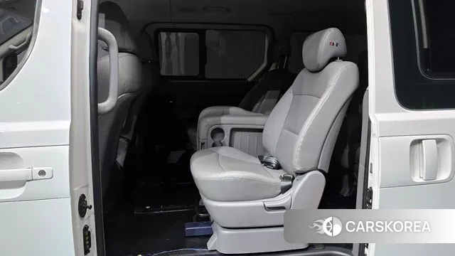 Hyundai The New Grand Starex 2019 Белый из Кореи, фото 3