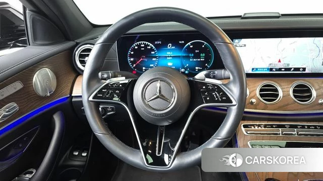 Mercedes-Benz E-Class W213 2021 Черный из Кореи, фото 3
