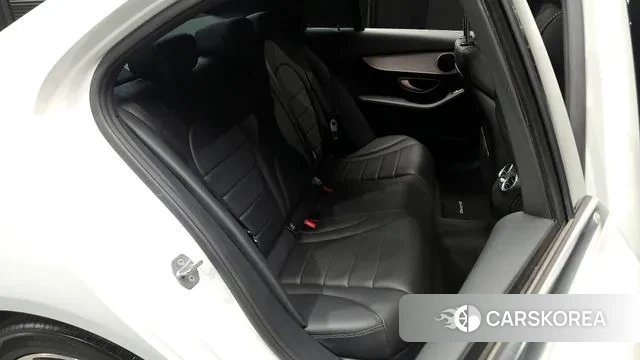 Mercedes-Benz C-Class W205 2018 Белый из Кореи, фото 3