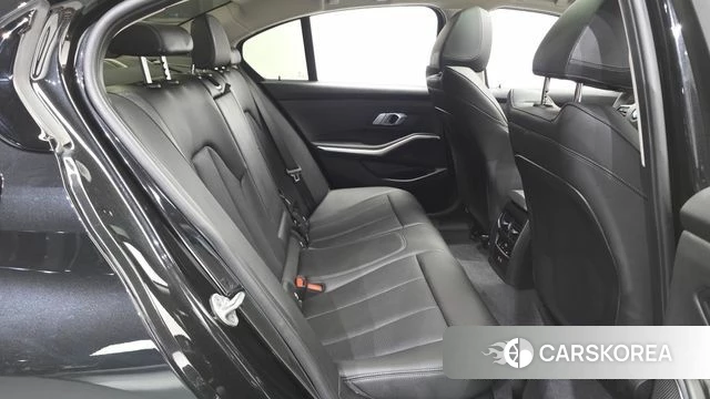 BMW 3 Series (G20) 2025 Черный из Кореи, фото 3