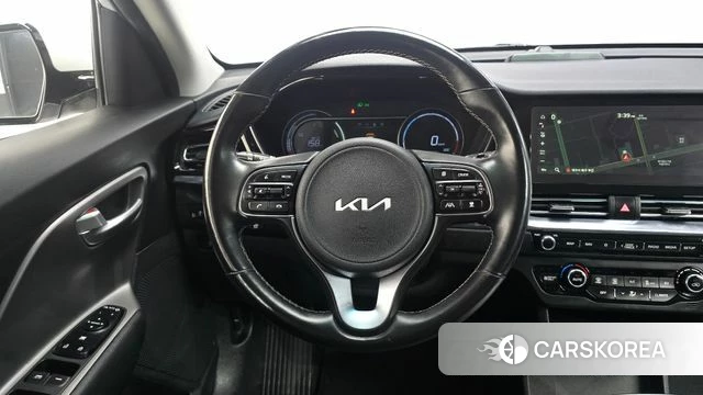 Kia Niro Plus 2022 Серебряный из Кореи, фото 3