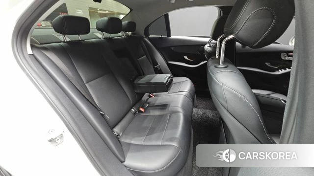 Mercedes-Benz C-Class W205 2019 Белый из Кореи, фото 3