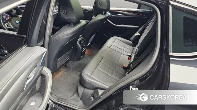 BMW X4 (G02) 2024 Черный из Кореи, фото 3