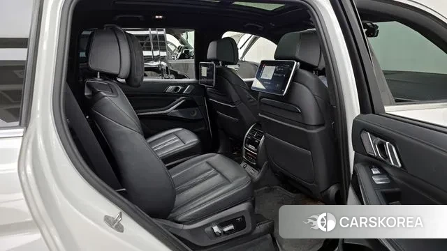 BMW X7 (G07) 2021 Белый из Кореи, фото 3