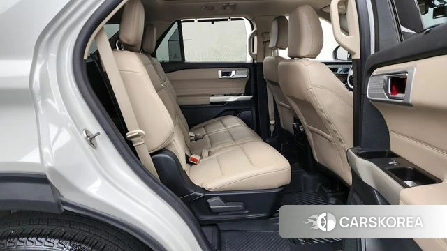 Ford Explorer 6th Generation 2022 Белый из Кореи, фото 3