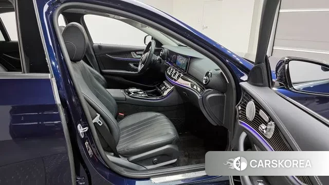 Mercedes-Benz E-Class W213 2019 Синий из Кореи, фото 3