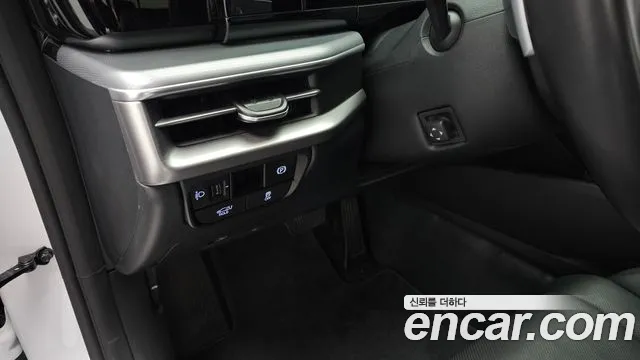 Hyundai Grandeur (GN7) id 2408464 из Кореи 3