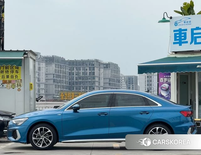 Audi A3 2021 Синий из Китая, фото 3