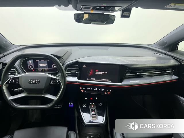 Audi Q4 e-tron 2024 Серебристо-серый из Китая, фото 3