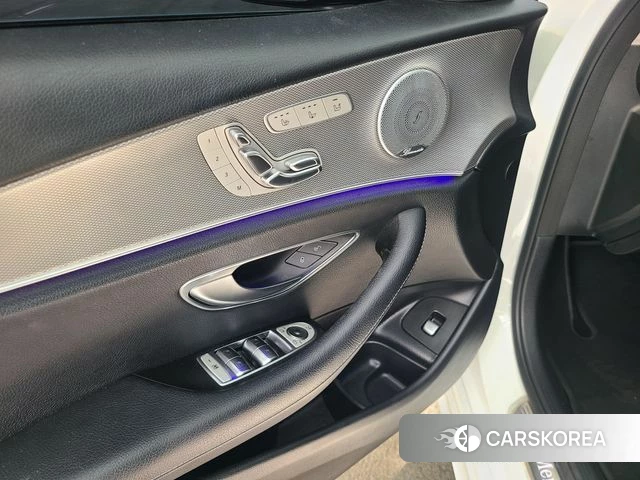 Mercedes-Benz E-Class W213 2018 Белый из Кореи, фото 3