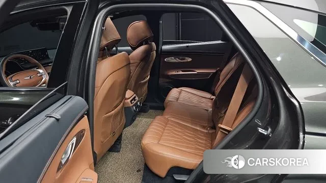 Genesis GV70 2023 Серый из Кореи, фото 3