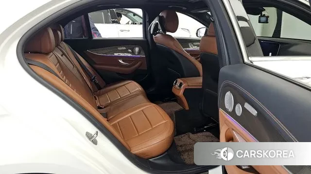 Mercedes-Benz E-Class W213 2018 Белый из Кореи, фото 3