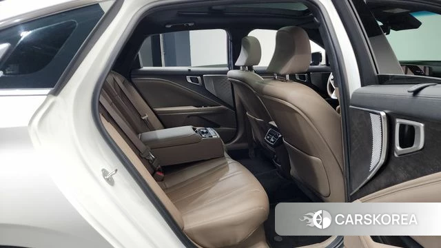 Kia K8 Hybrid 2023 Белый из Кореи, фото 3