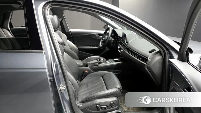 Audi A4 (B9) 2018 Серебристо-серый из Кореи, фото 3