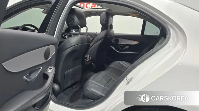 Mercedes-Benz C-Class W205 2020 Белый из Кореи, фото 3