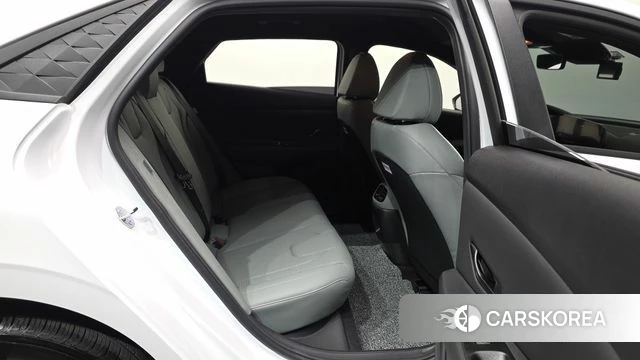 Hyundai The New Avante (CN7) 2025 Белый из Кореи, фото 3