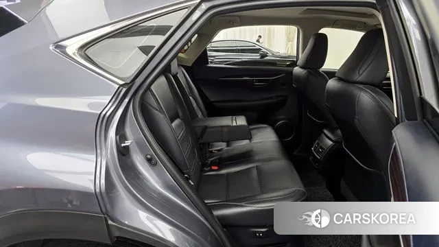 Lexus NX300h 2020 Серый из Кореи, фото 3