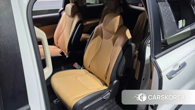 Kia Carnival 4th generation 2023 Белый из Кореи, фото 3