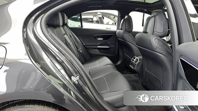Mercedes-Benz C-Class W206 2023 Серый из Кореи, фото 3