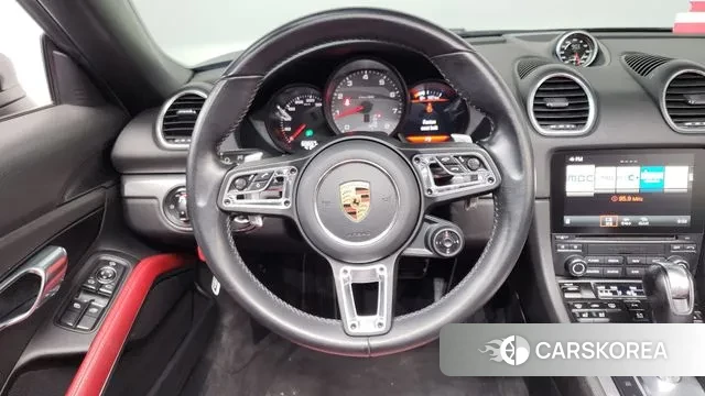 Porsche 718 Boxster 2020 Черный из Кореи, фото 3