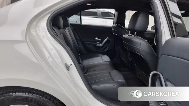 Mercedes-Benz A-Class W177 2020 Белый из Кореи, фото 3