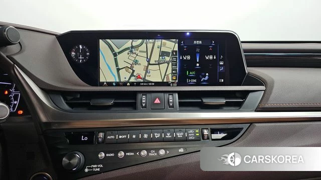 Lexus ES300h 7th generation 2019 Песочный из Кореи, фото 3