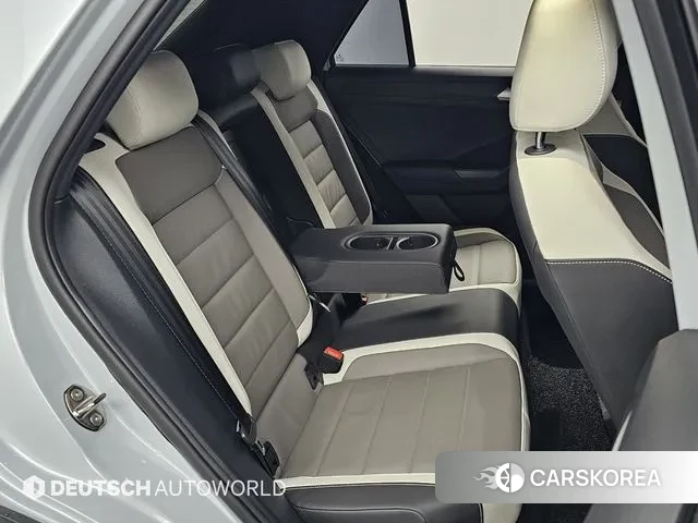 Volkswagen T-Roc 2022 Серебристо-серый из Кореи, фото 3