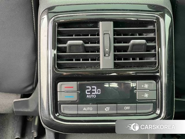 Volkswagen Passat 2021 Черный из Китая, фото 3