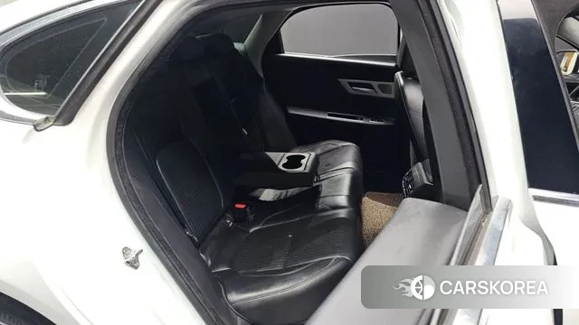 Jaguar XF (X260) 2018 Белый из Кореи, фото 3