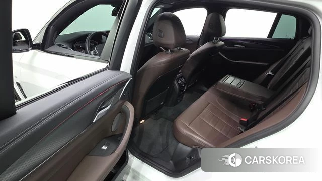 BMW X4 (G02) 2025 Белый из Кореи, фото 3