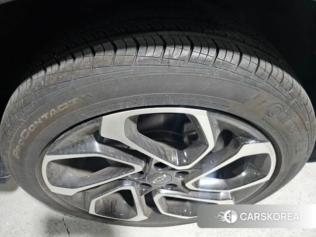 Chevrolet (GM Daewoo) Trax Crossover 2023 Серебристо-серый из Кореи, фото 3