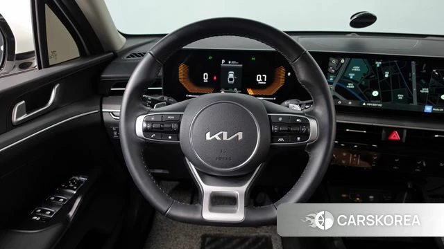 Kia The New K5 3rd generation 2024 Белый из Кореи, фото 3