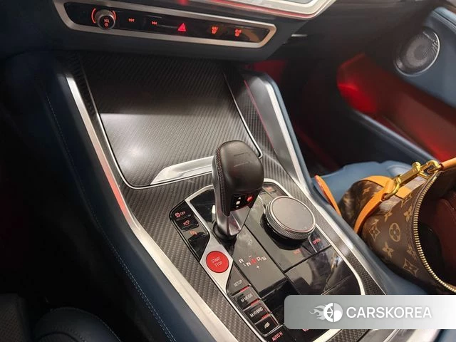 BMW XM (G09) 2023 Темно-зеленый из Кореи, фото 3