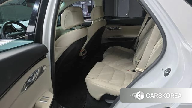 Genesis GV70 2021 Белый из Кореи, фото 3