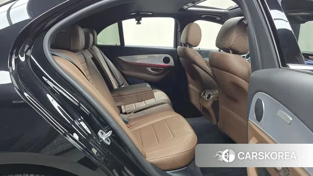 Mercedes-Benz E-Class W213 2020 Черный из Кореи, фото 3