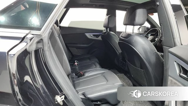 Audi Q8 (4M) 2021 Черный из Кореи, фото 3