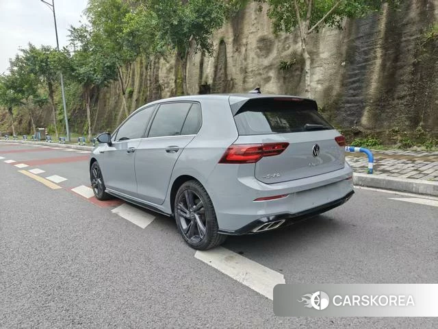 Volkswagen Golf 2021 Серебристо-серый из Китая, фото 3