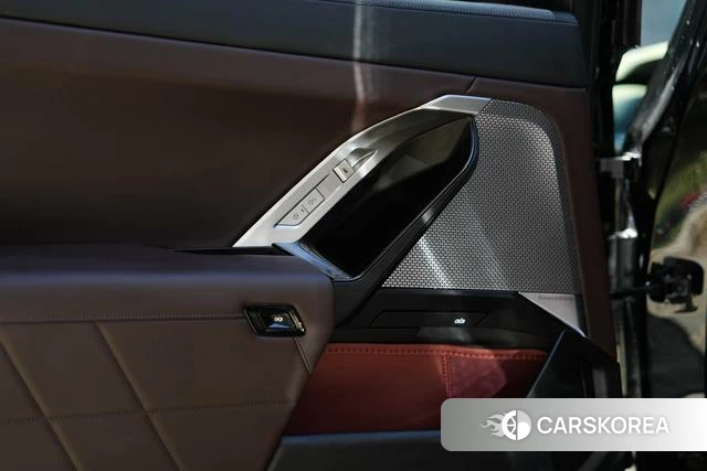 BMW 7 series 2023 Черный из Китая, фото 3