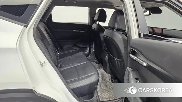 Kia Seltos 2022 Белый из Кореи, фото 3