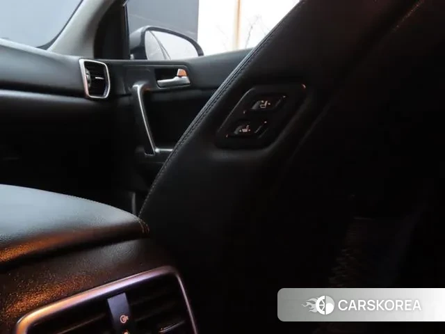 Kia Sportage The Bold 2018 Серый из Кореи, фото 3