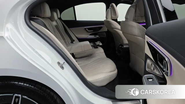 Mercedes-Benz E-Class W214 2025 Белый из Кореи, фото 3