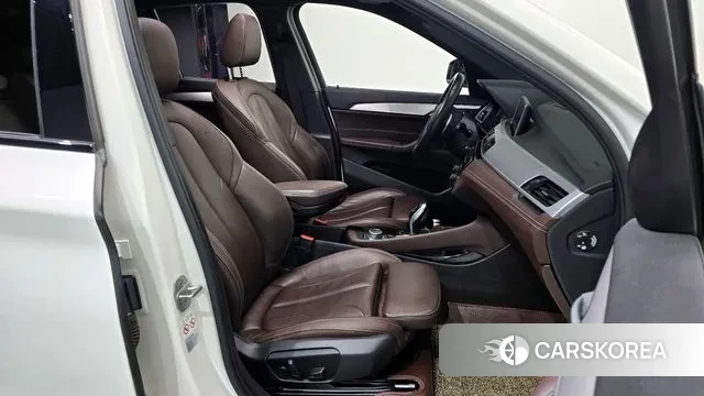 BMW X1 (F48) 2022 Белый из Кореи, фото 3