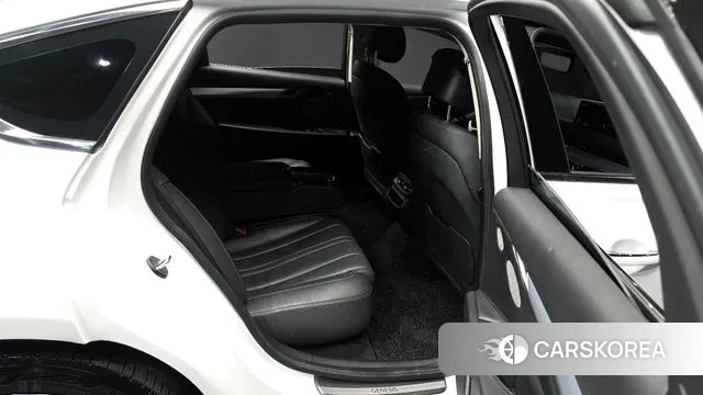 Genesis Electrified G80 (RG3) 2021 Белый из Кореи, фото 3