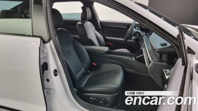 Hyundai Grandeur (GN7) id 2713216 из Кореи 3