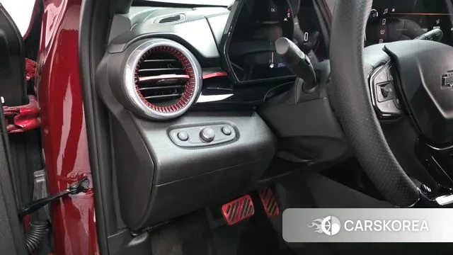 Chevrolet (GM Daewoo) Trax Crossover 2023 Красный из Кореи, фото 3