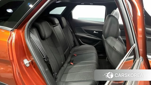 Peugeot 3008 second generation 2021 Коричневый из Кореи, фото 3