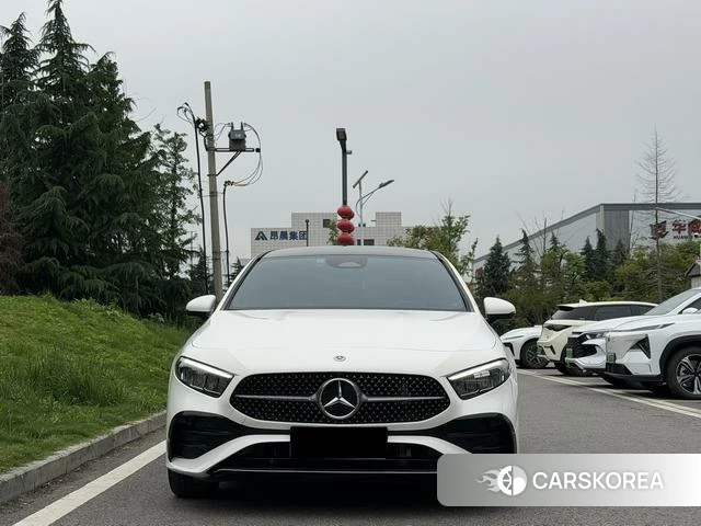 Mercedes-Benz Class A 2024 Белый из Китая, фото 3