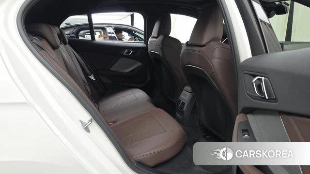 BMW 1 Series (F70) 2025 Белый из Кореи, фото 3